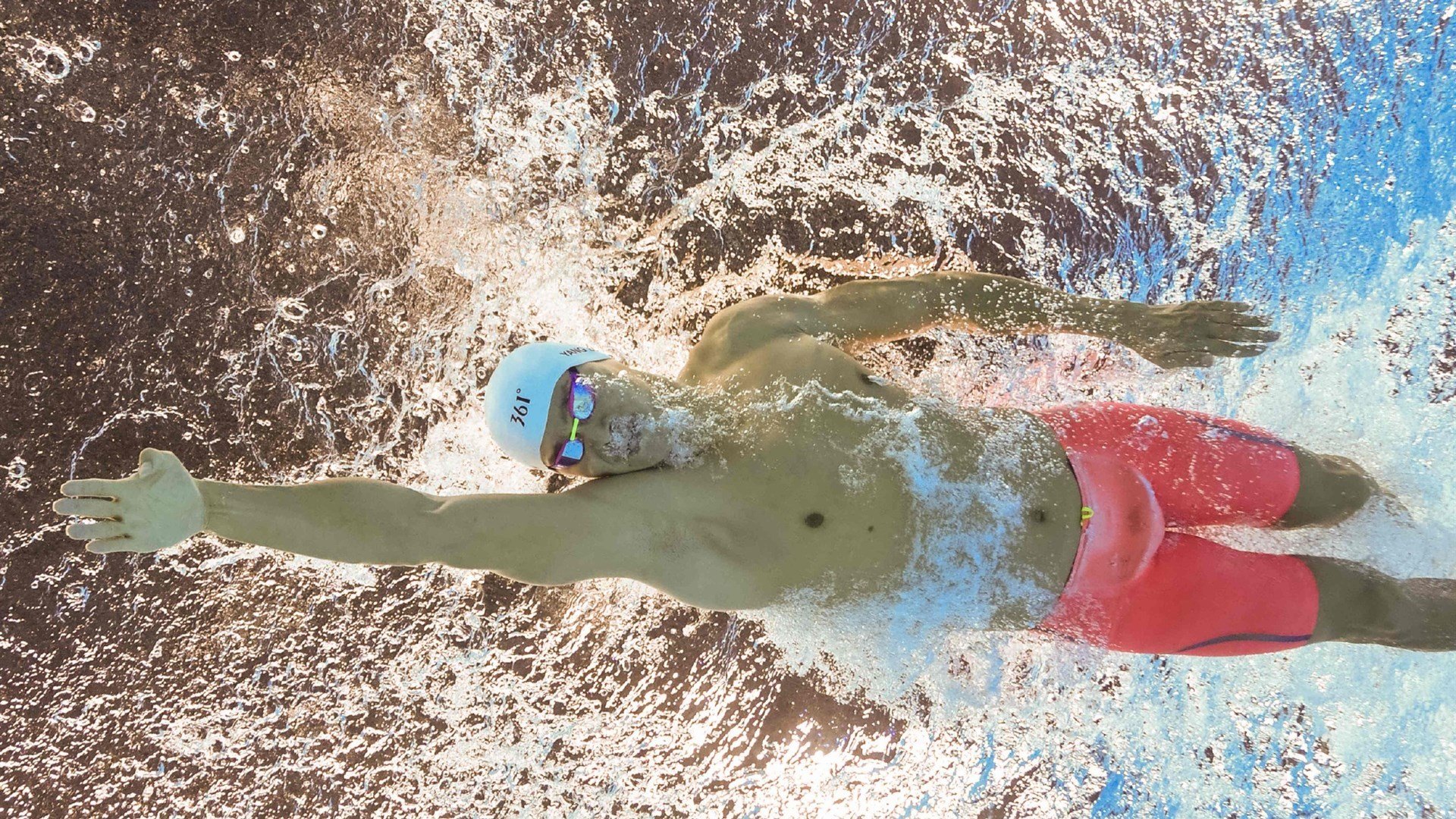 伯科夫女子50米仰泳决赛精彩纷呈,50米女子仰泳世界纪录保持者