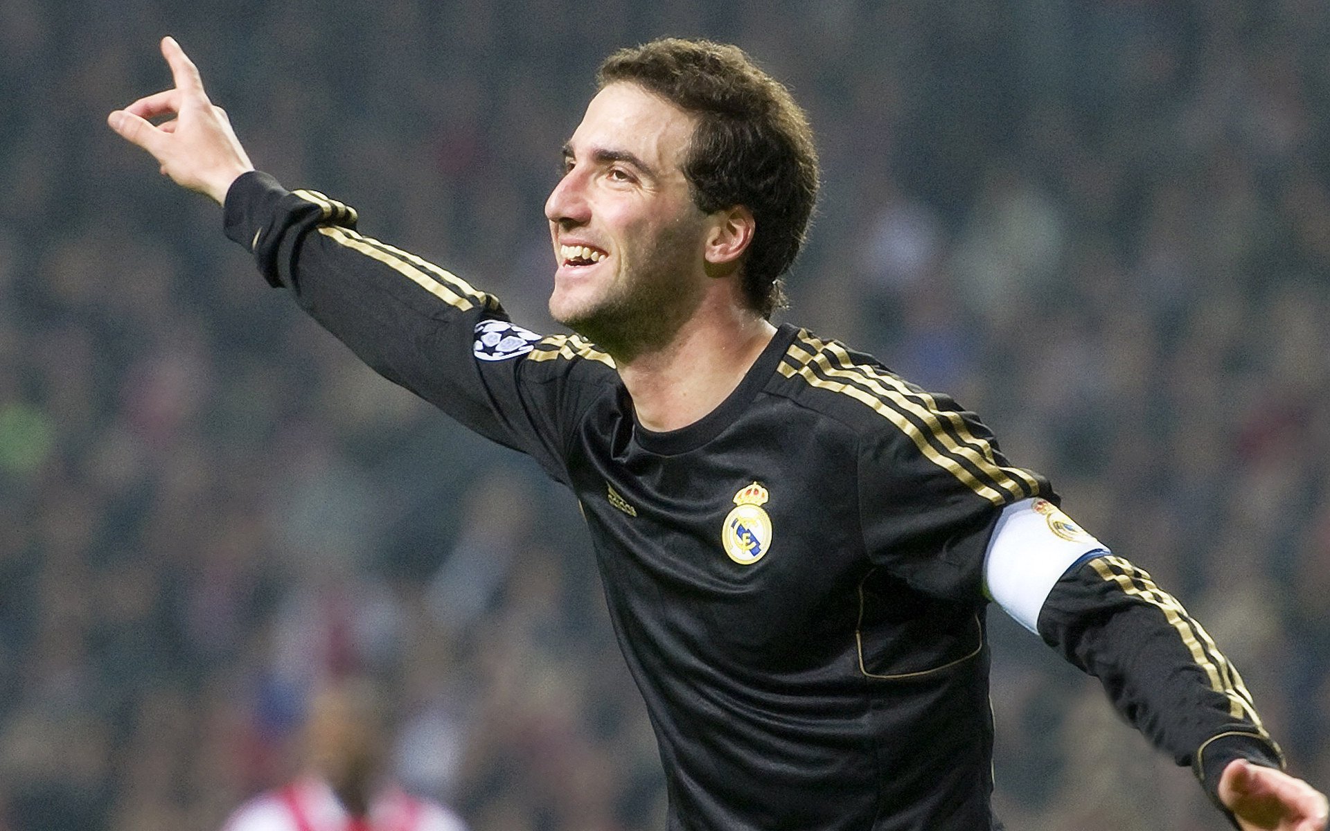 全景直播与多机位切换技术结合,打造极致沉浸式观赛体验,网络直播多镜头切换