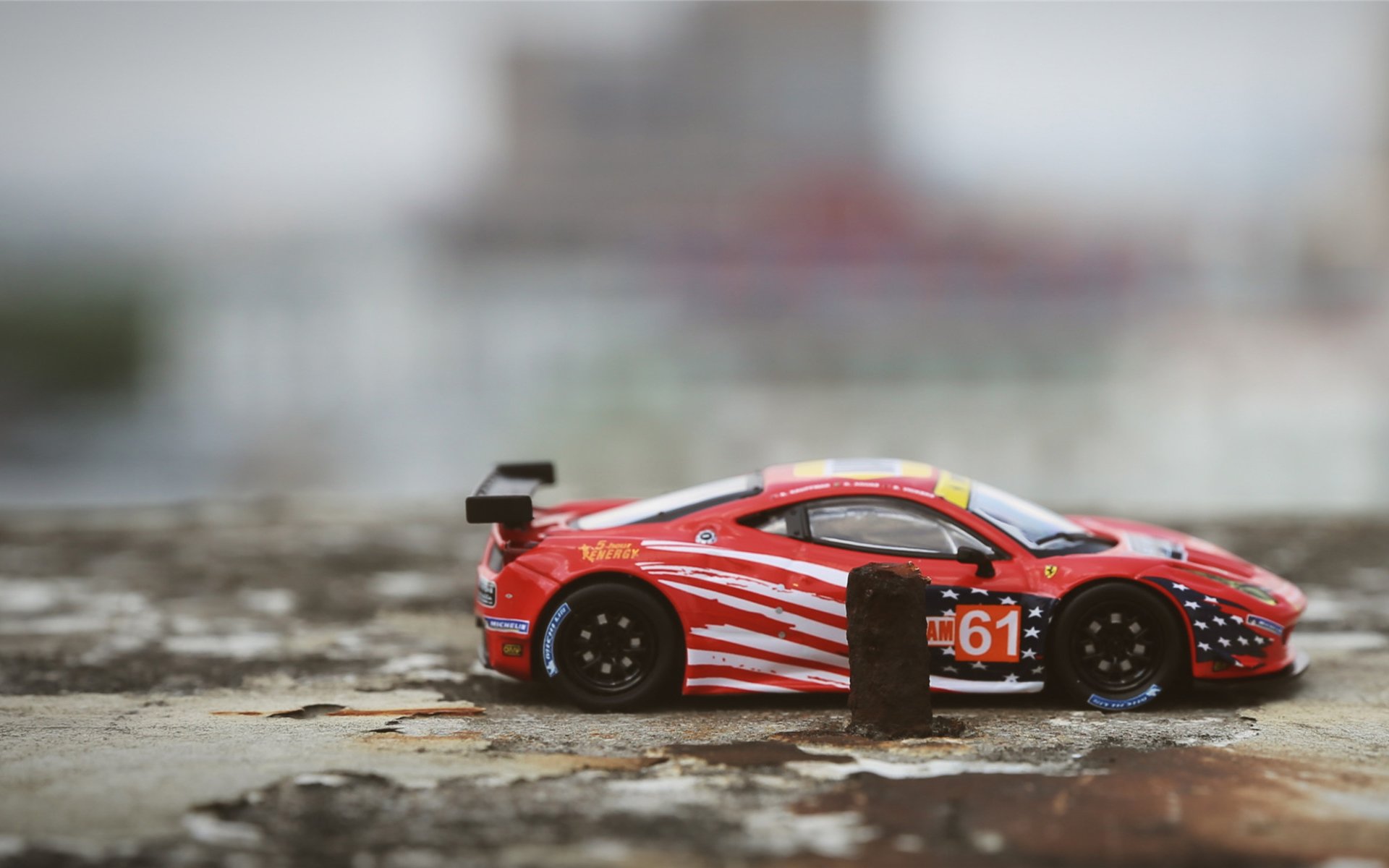 新加坡骑手Alice Shi在Jumping World Challenge中获得B类组别前三名，成绩优异。