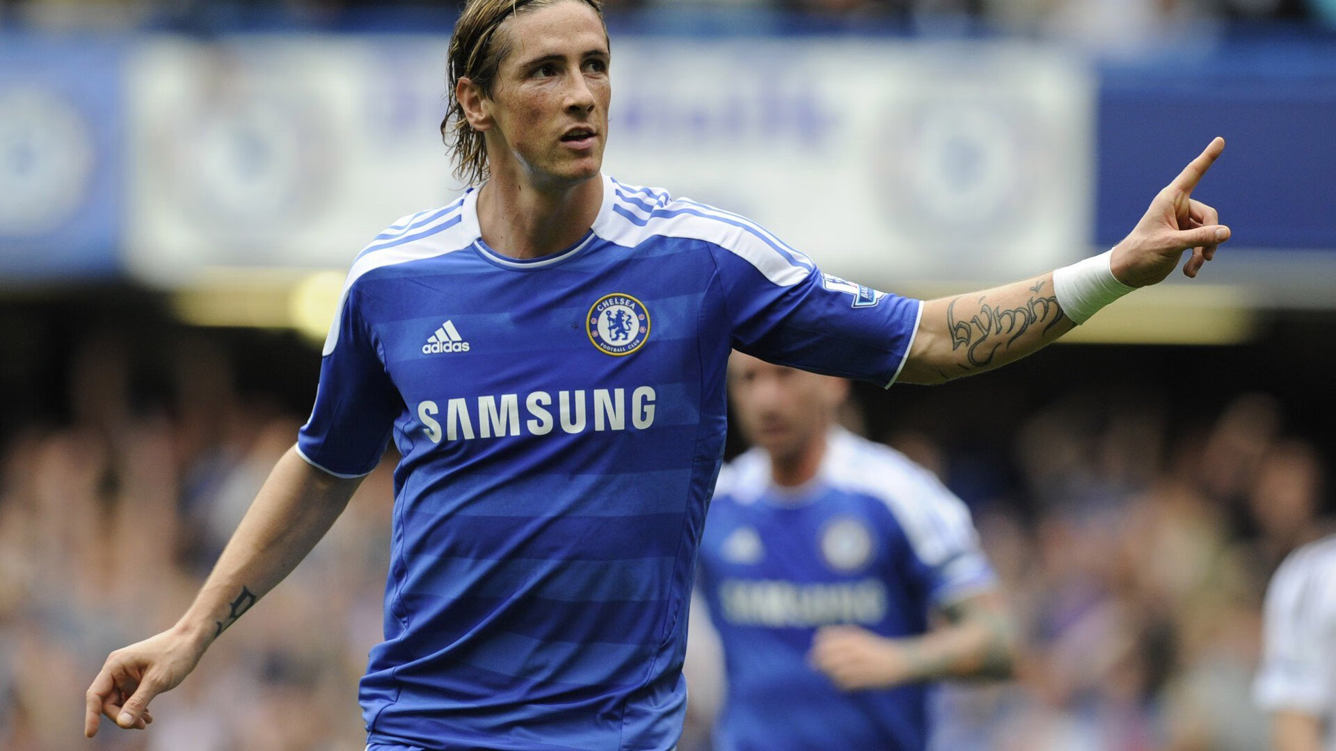 AYX SPORTS-弗朗索瓦·霍尔茨豪伊泽：精准传球与强硬防守相结合，南非队的核心球员